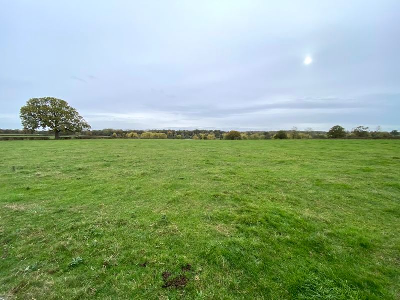 Property photo 2 of 11 Photo 10