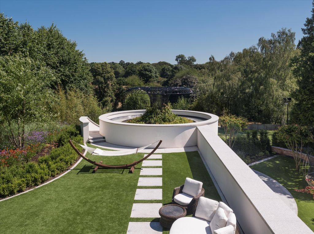 Additional image 20 of 7 bed detached house for saleThe Warren, Radlett, Hertfordshire WD7