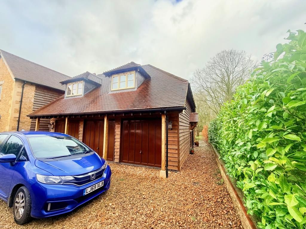 Property photo 1 of 6 External