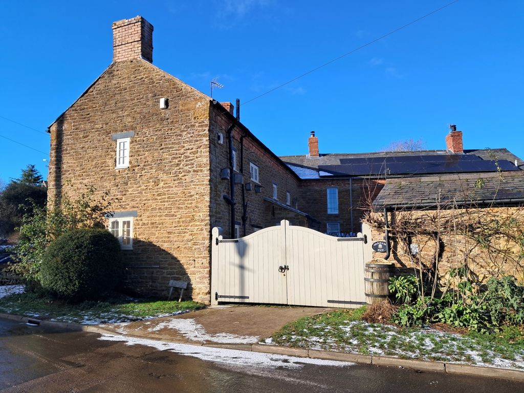 Property photo 2 of 15 Side Elevation