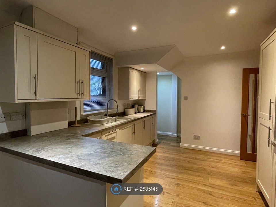 Property photo 1 of 27