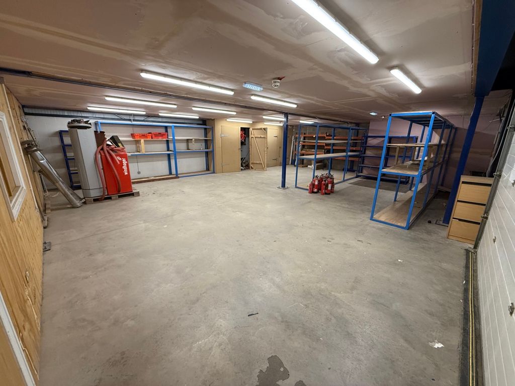 Property photo 2 of 17 Photo 2