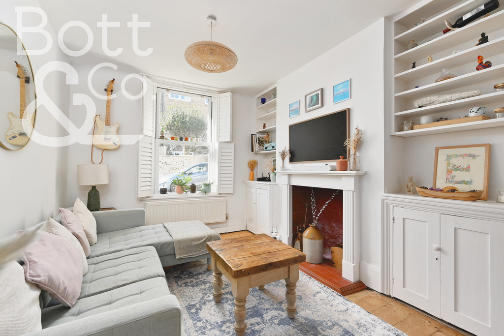 Property photo 3 of 28