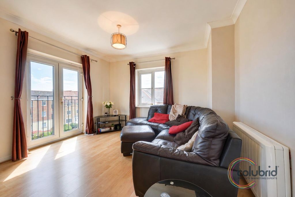 Property photo 1 of 9