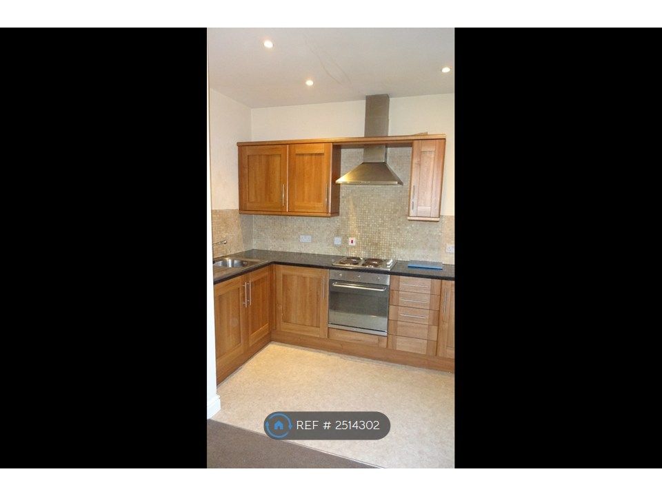 Property photo 2 of 9 Kitchen