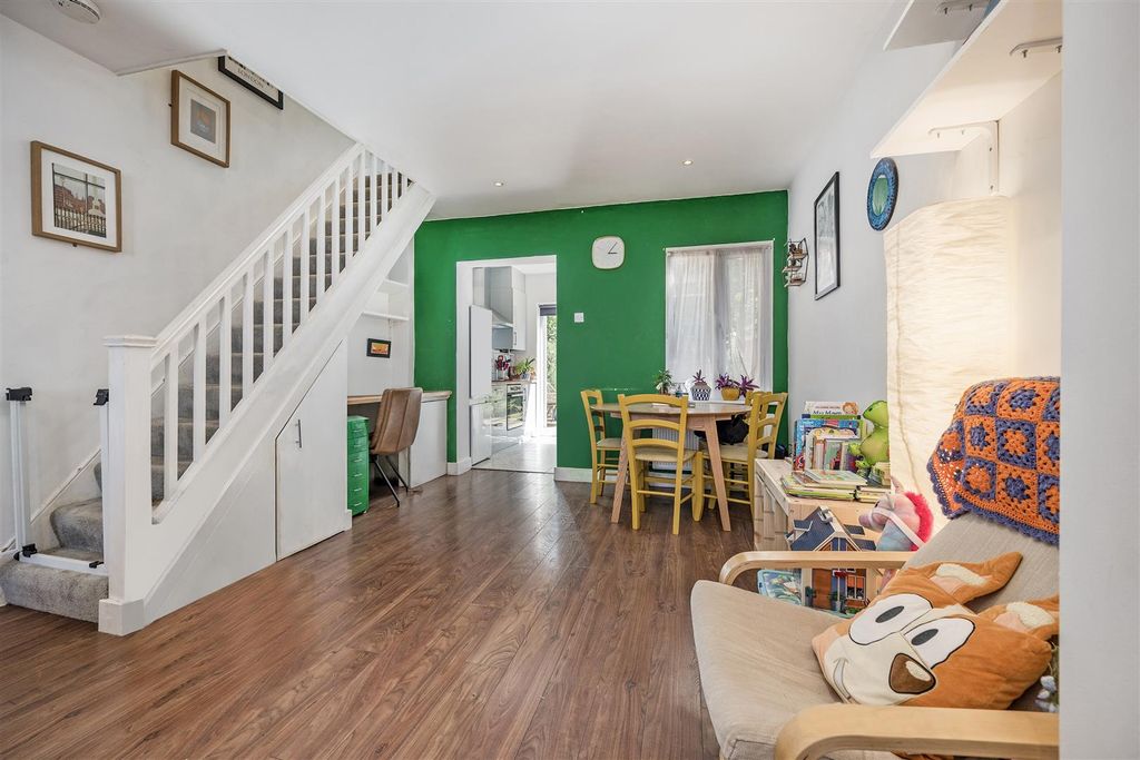 Property photo 3 of 9 54736-Hi-Res (10).Jpg