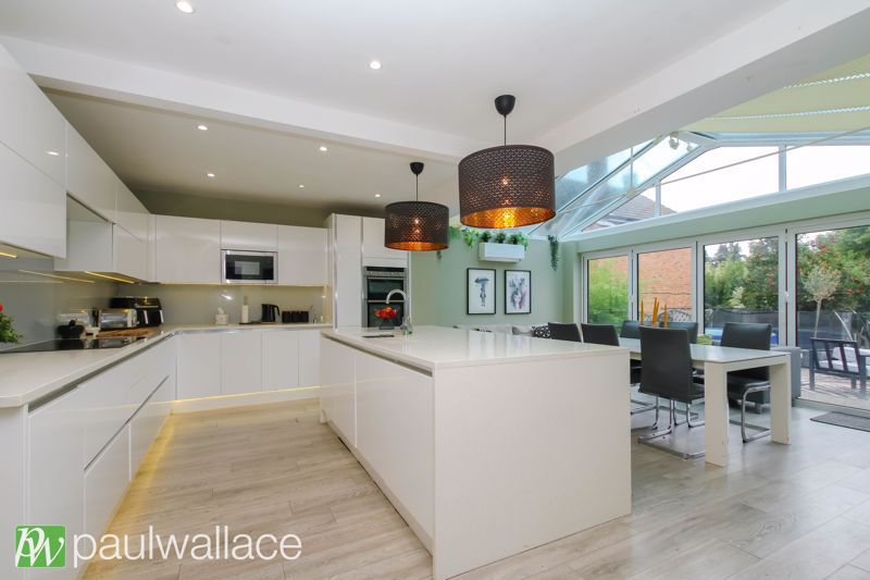 Property photo 3 of 18 Kitchen / Diner