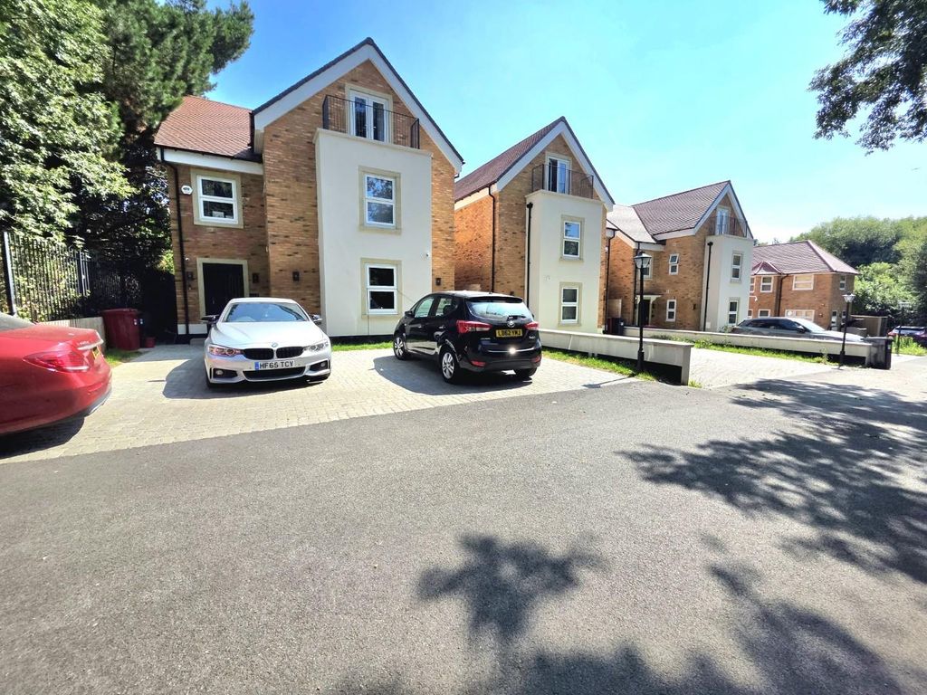 Property photo 1 of 30 Front Facia.Jpg