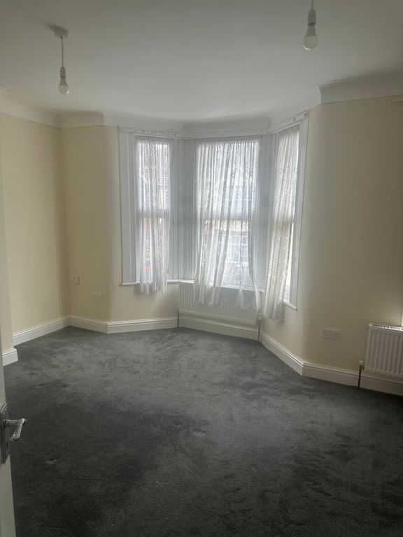 Property photo 2 of 12 Gallery