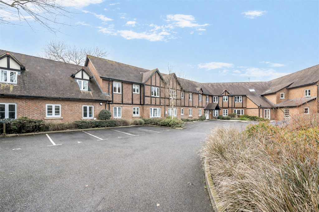 Property photo 1 of 9 (Main)