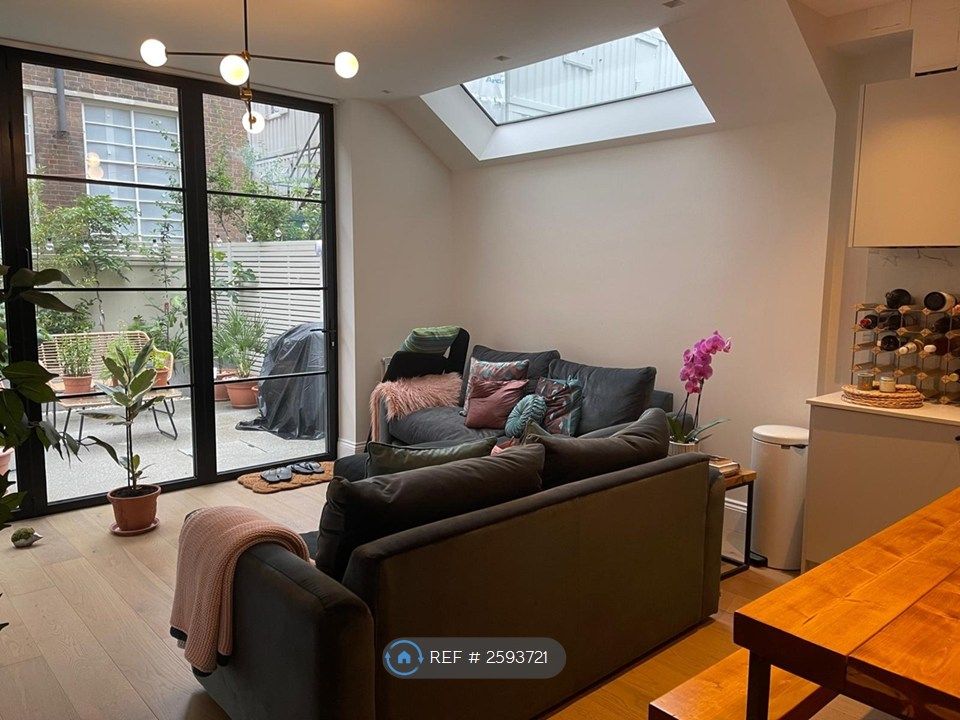 Property photo 3 of 14