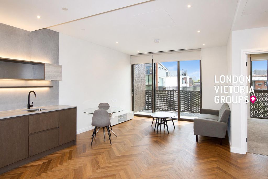 Property photo 3 of 15 1-12285.Jpg
