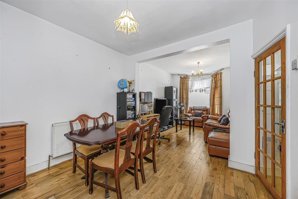 Property photo 3 of 20 117 Farmer Road-18.Jpg
