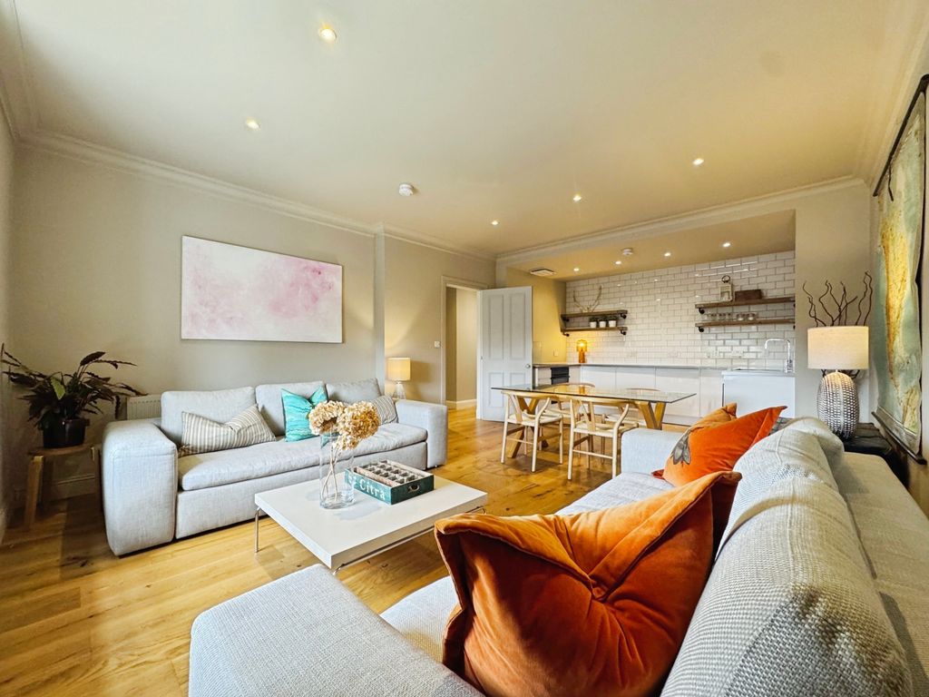 Property photo 3 of 18 Open Plan Living