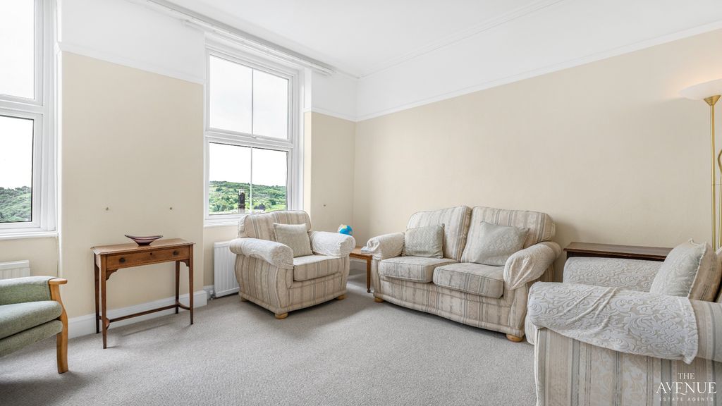 Property photo 3 of 14 5141186
