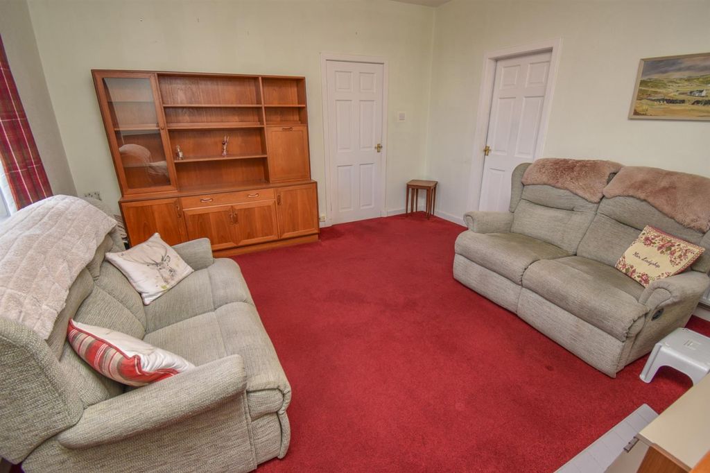 Property photo 3 of 21 Lounge (2)-2.Jpg