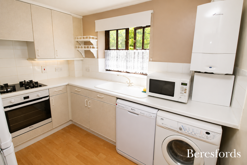 Property photo 3 of 4 Kitchen
