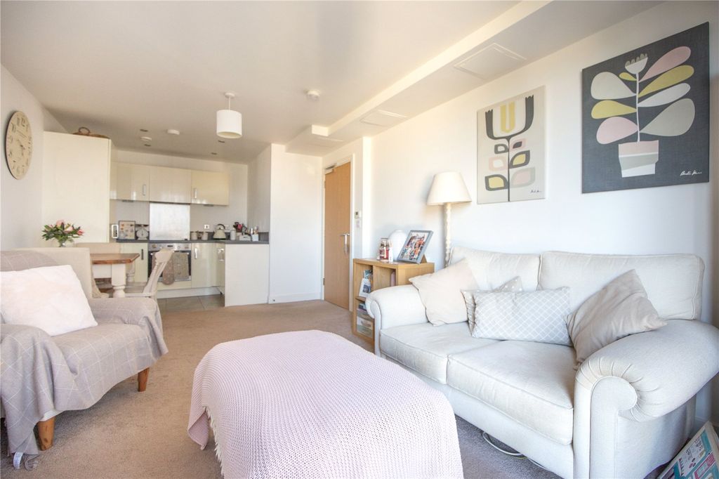Property photo 3 of 11 Picture No. 05