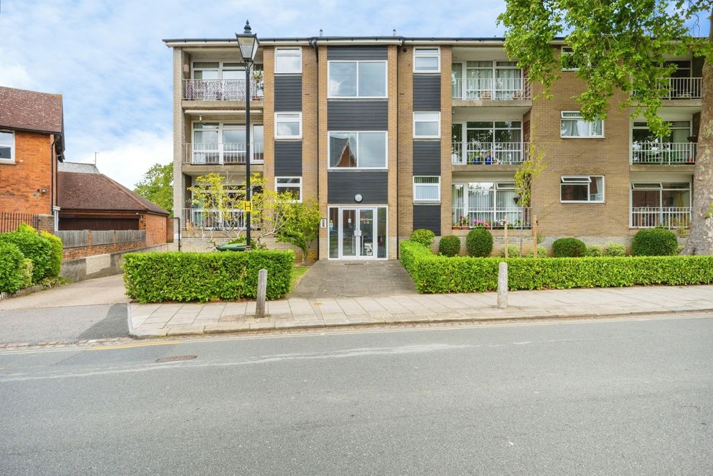 Property photo 1 of 19 Pbox-Img.Jpg