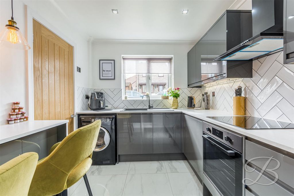 Property photo 2 of 37 Ccltd-17.Jpg