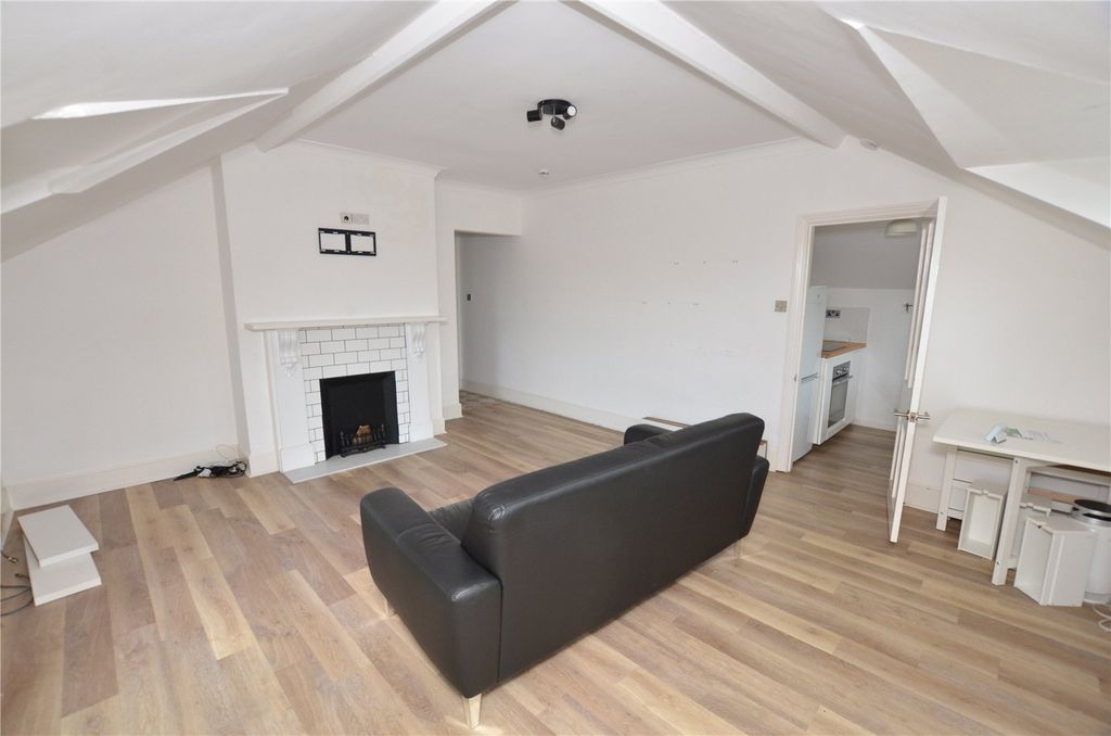Property photo 3 of 8 Picture No. 09