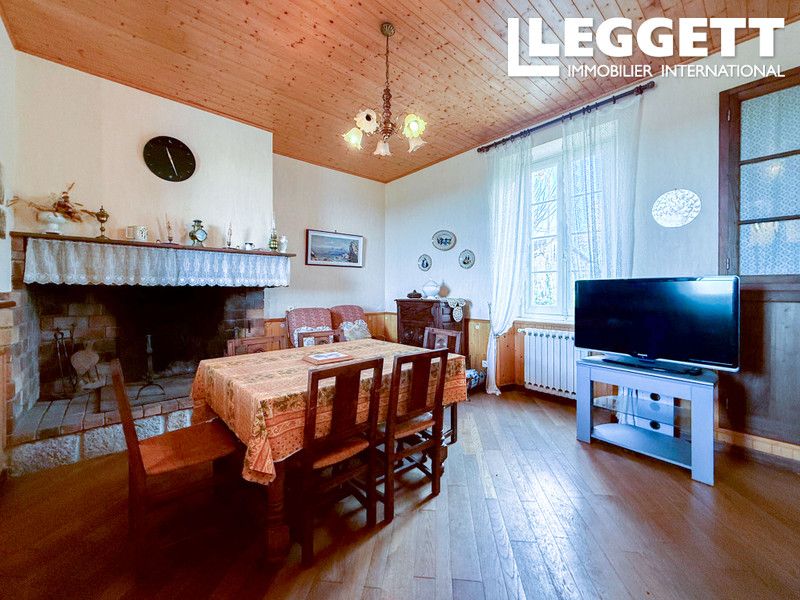 Property photo 3 of 10