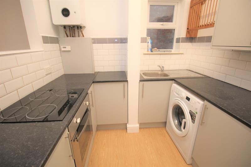 Property photo 3 of 6 Kitchen