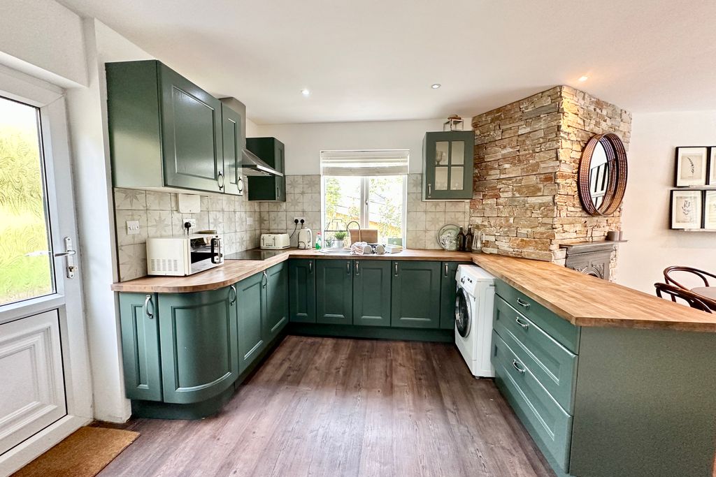 Additional image 5 of 3 bed semi-detached house for saleTaf Fechan Houses, Merthyr Tydfil CF48