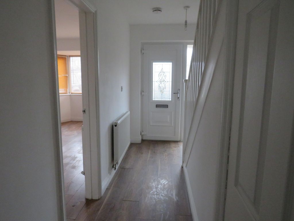 Property photo 2 of 12 Image