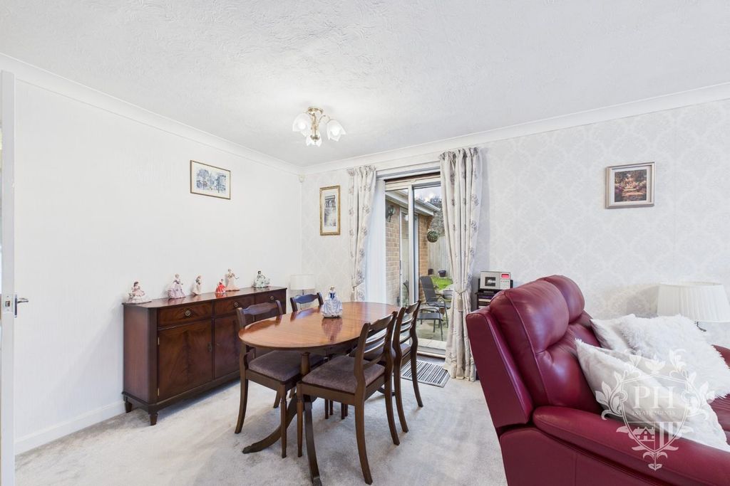 Property photo 3 of 20 Cam02002G0-Pr0248-Still005.Jpg