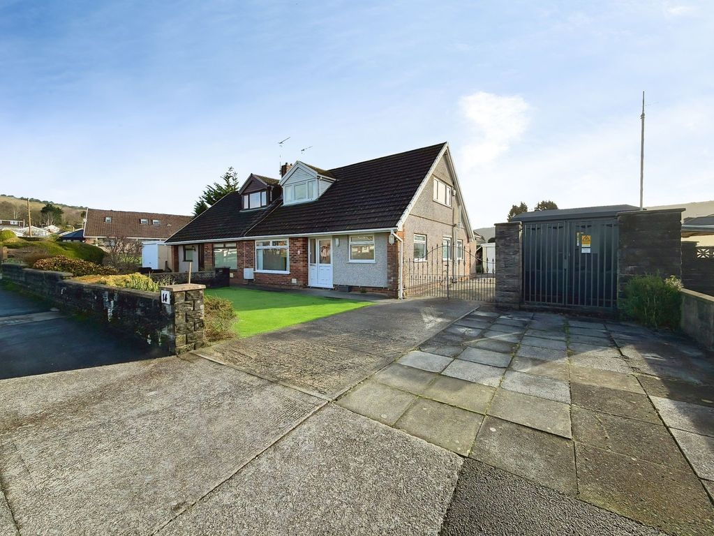 Property photo 1 of 39