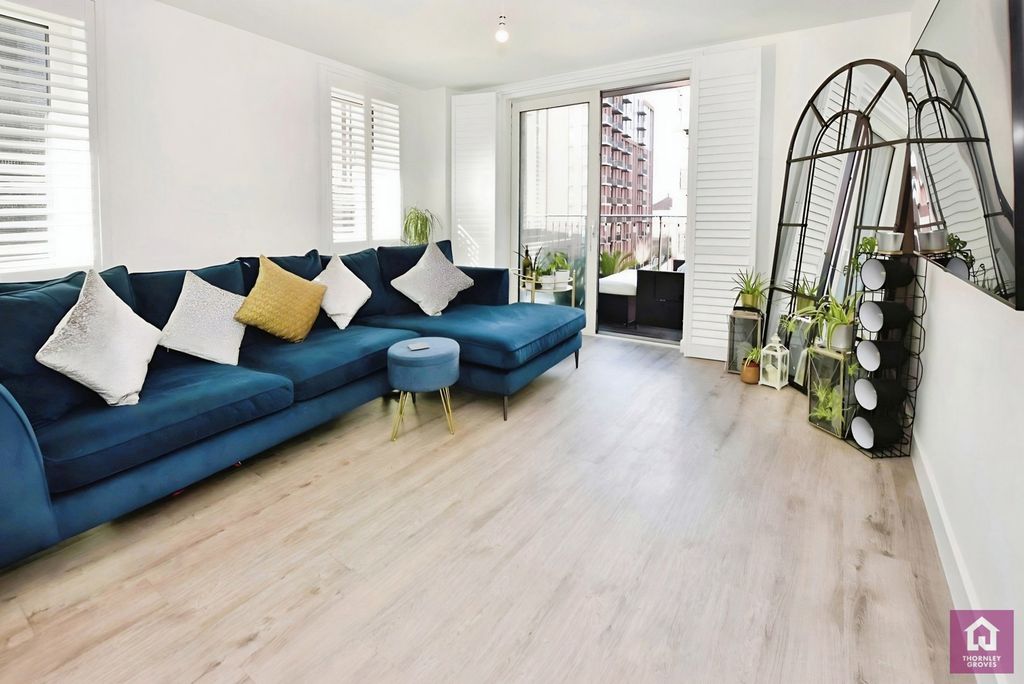 Property photo 3 of 18 Pbox-Img.Jpg