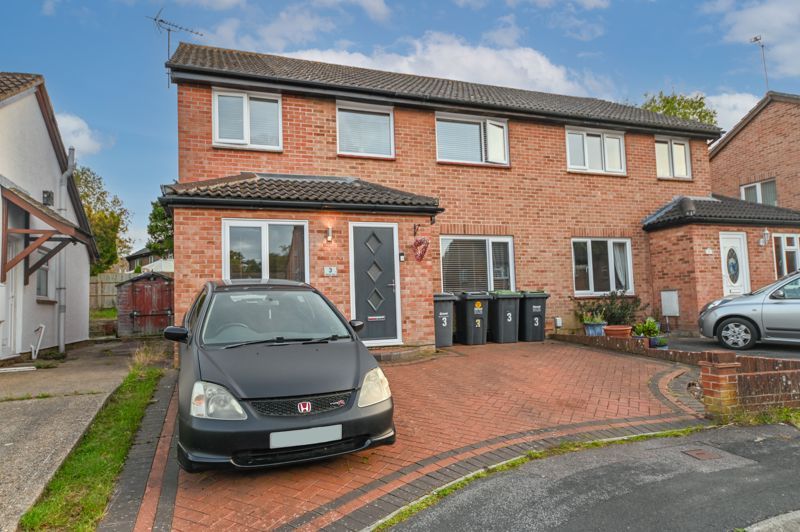 Property photo 1 of 14 Photo 3