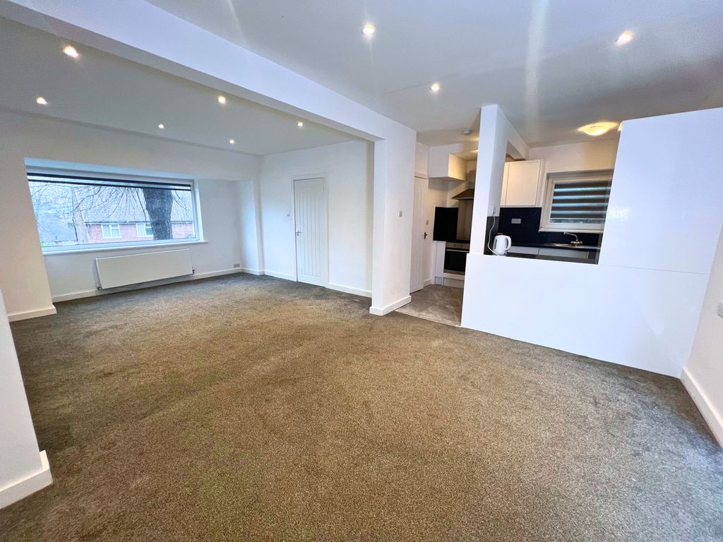 Property photo 3 of 18 Gallery