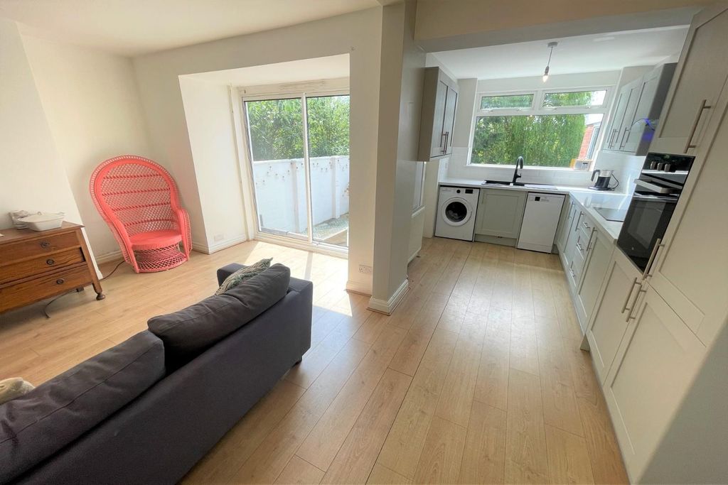 Property photo 2 of 12 2.Jpg