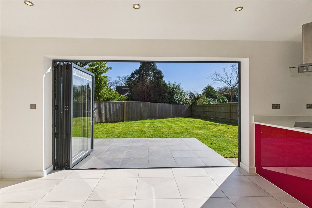 Property photo 3 of 33 Picture No. 55