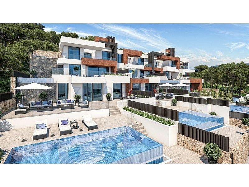 Property photo 1 of 3