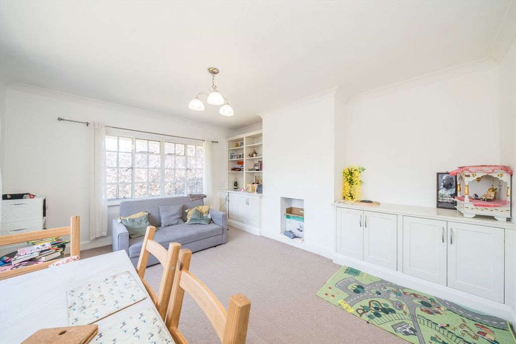 Property photo 2 of 6