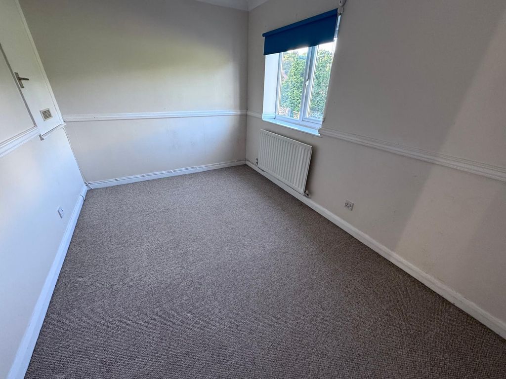 Property photo 3 of 26