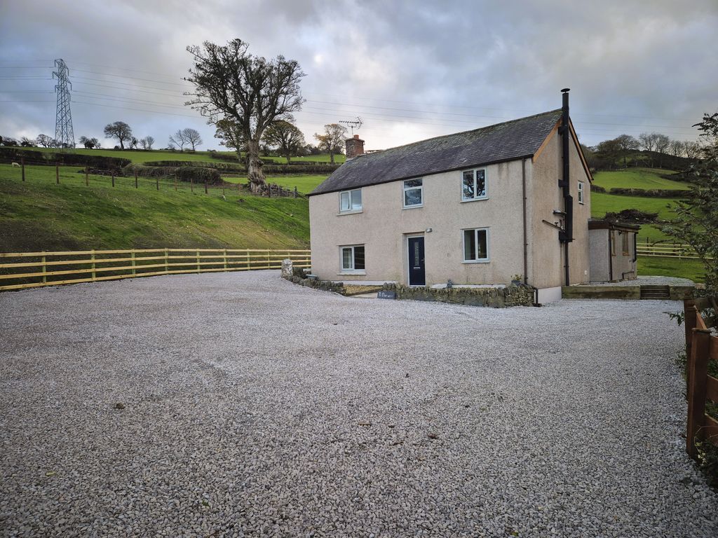 Property photo 2 of 38