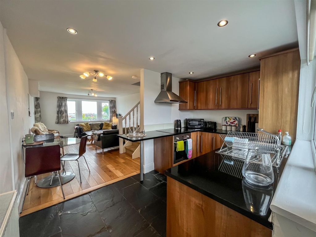 Property photo 3 of 28 Img_2808.Jpg