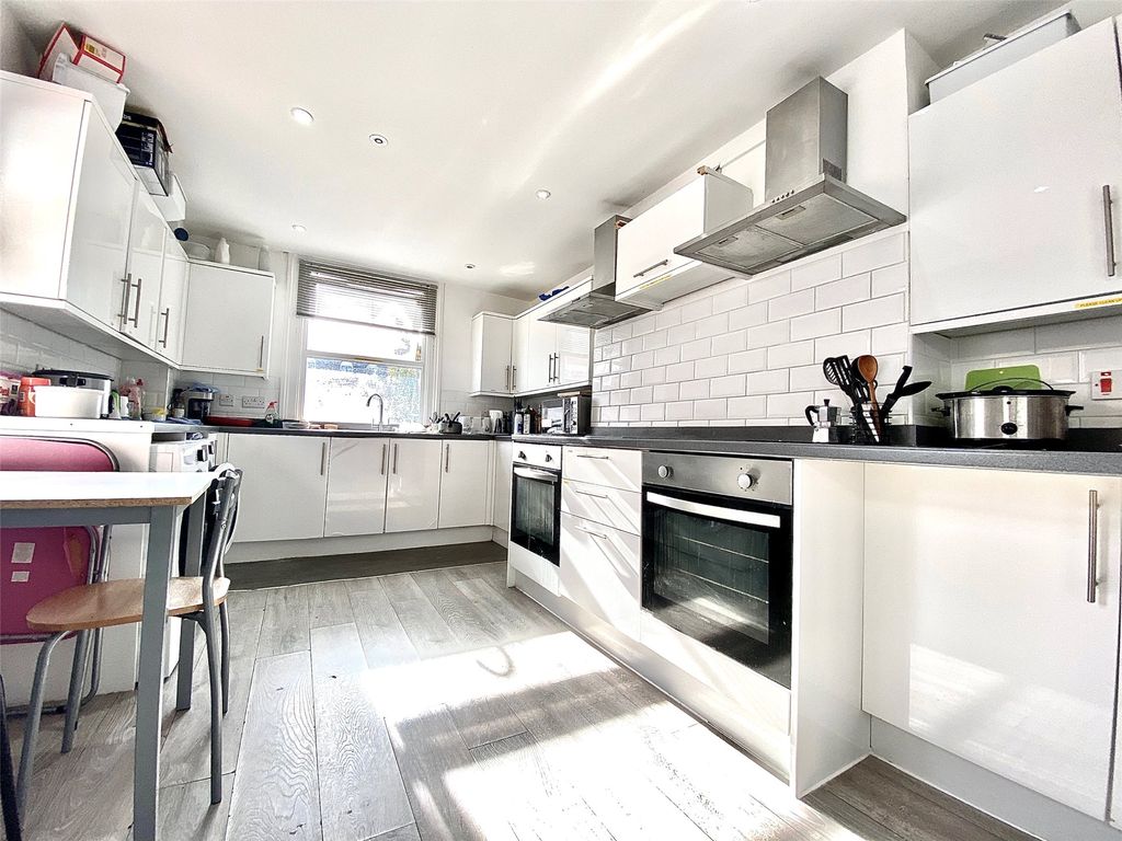 Property photo 2 of 4 Picture No. 08