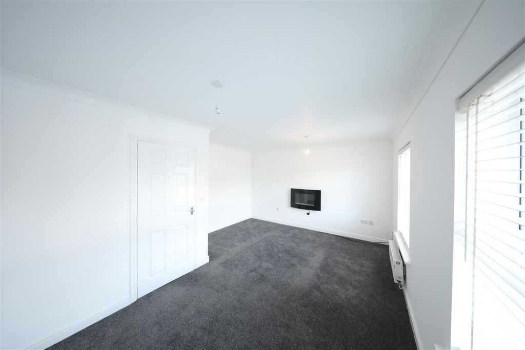 Property photo 2 of 18 0A4A4615.Jpg