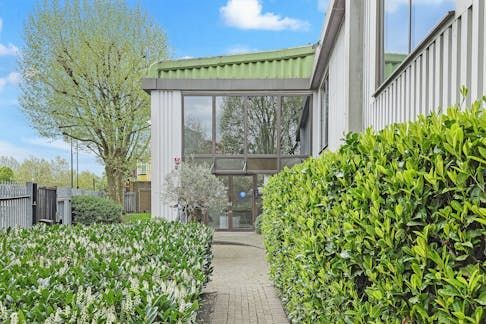 Property photo 1 of 6 8Ae0834422121F35F637A38B18236770-Fre-Ground-Floor-22-Abbey-Road-3.Jpg
