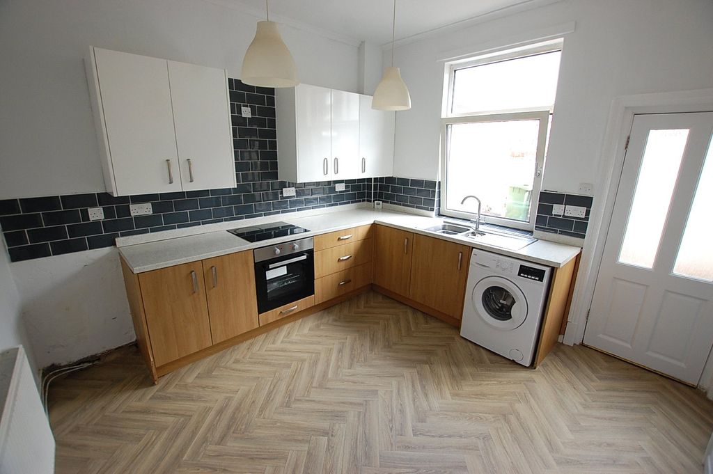 Property photo 2 of 11 Picture No. 03