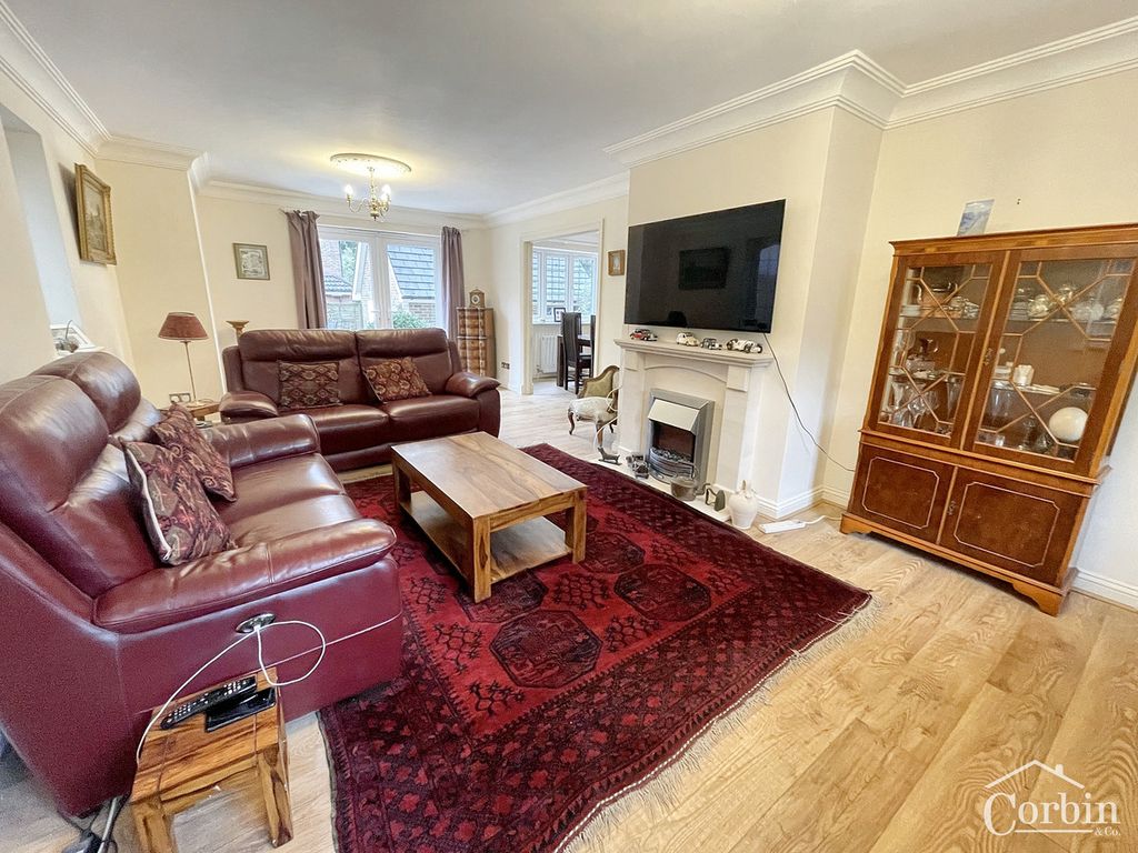 Property photo 3 of 22
