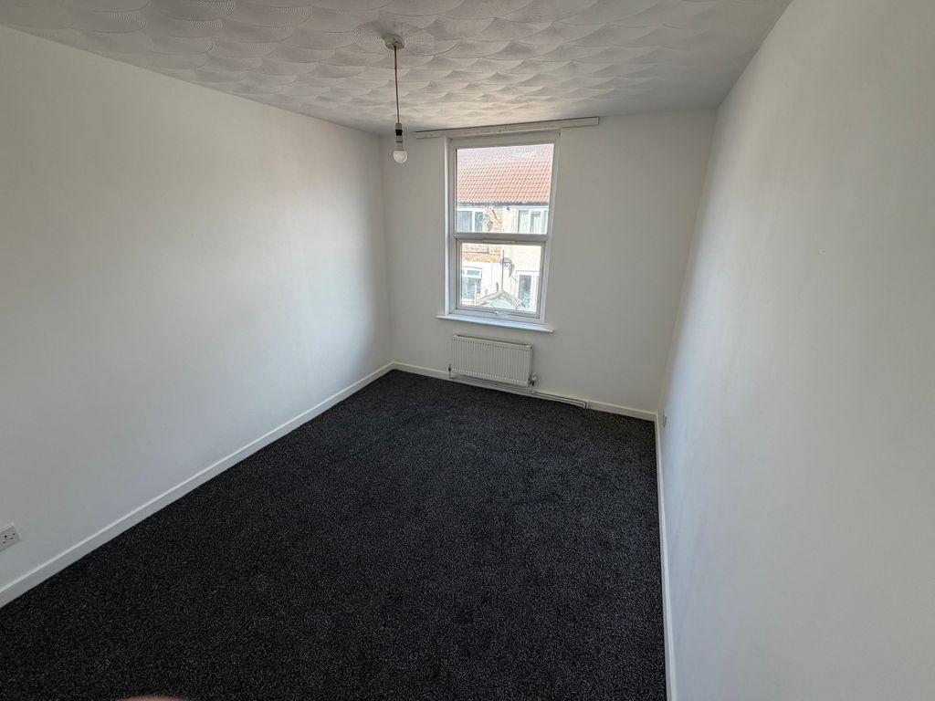 Property photo 2 of 8 Bedroom 1
