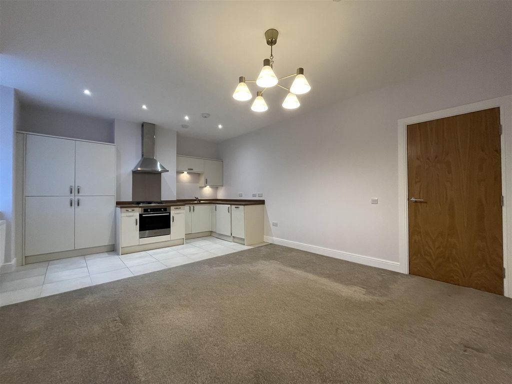 Property photo 3 of 14 3.Jpg