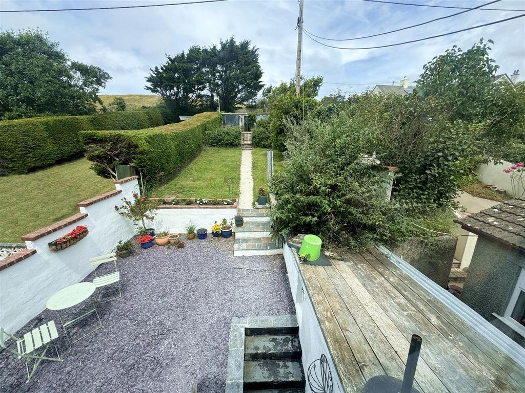 Property photo 2 of 16 Garden View From First Floor
