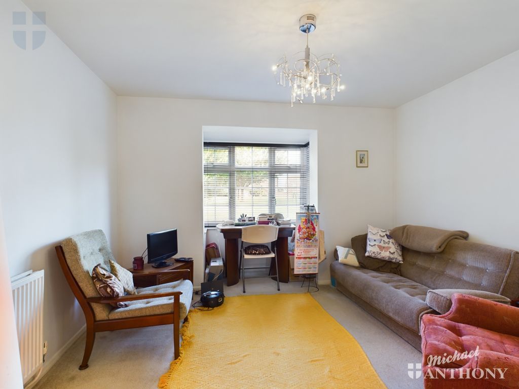 Property photo 2 of 9 Cam02538G0-Pr0102-Still003